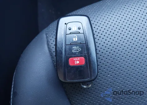 2022 Toyota Rav4 Hybrid Limited from USA, damaged, VIN 4T3D6RFV2NU069976